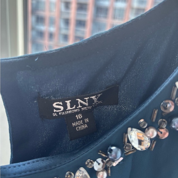 NWT SLNY Navy Dress with Embellished Neckline Size 16 - Picture 2 of 4